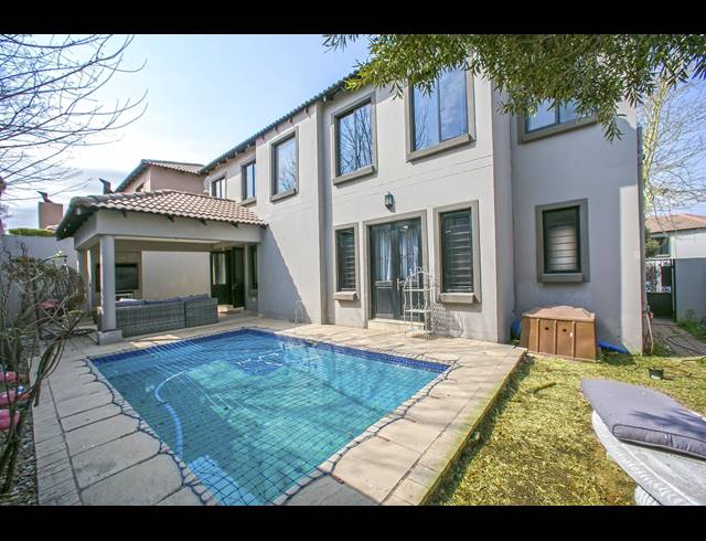 3 BEDROOM CLUSTER TO LET IN CRAIGAVON